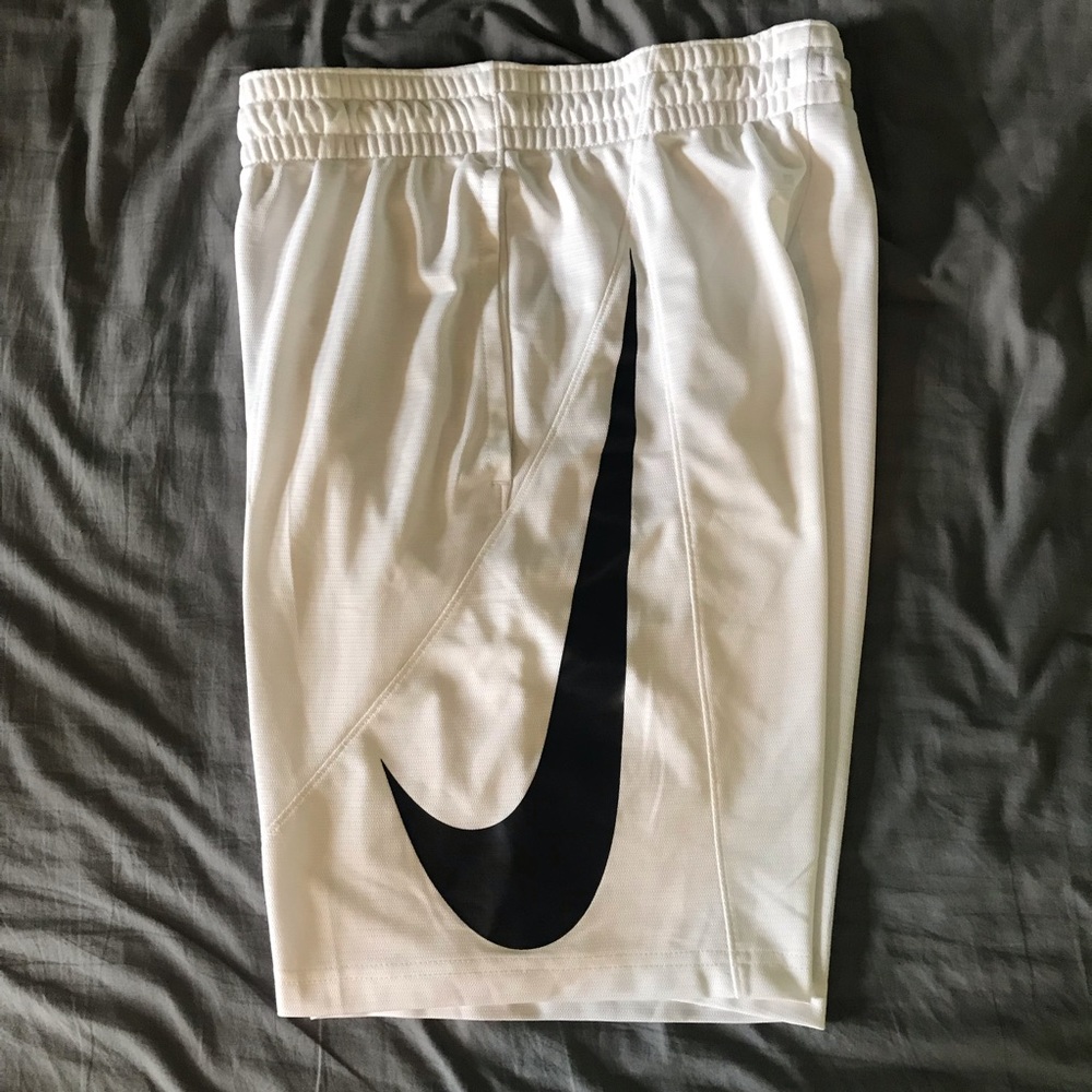 nike dry fit basketball shorts
